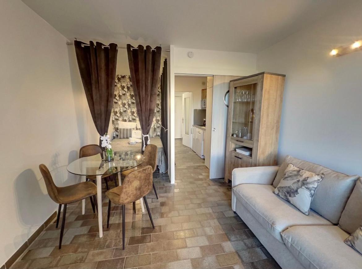 Apartament "Les Voiles" Hyères Zewnętrze zdjęcie