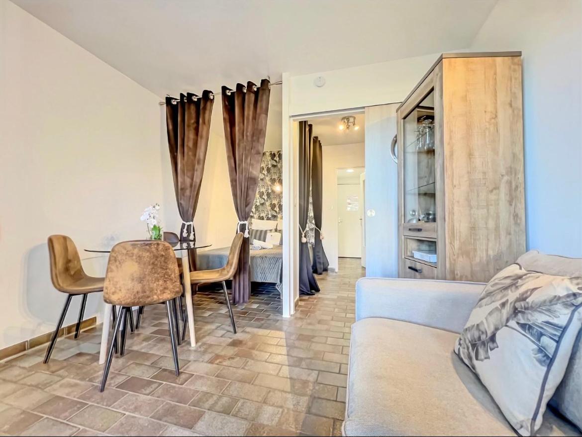 Apartament "Les Voiles" Hyères Zewnętrze zdjęcie