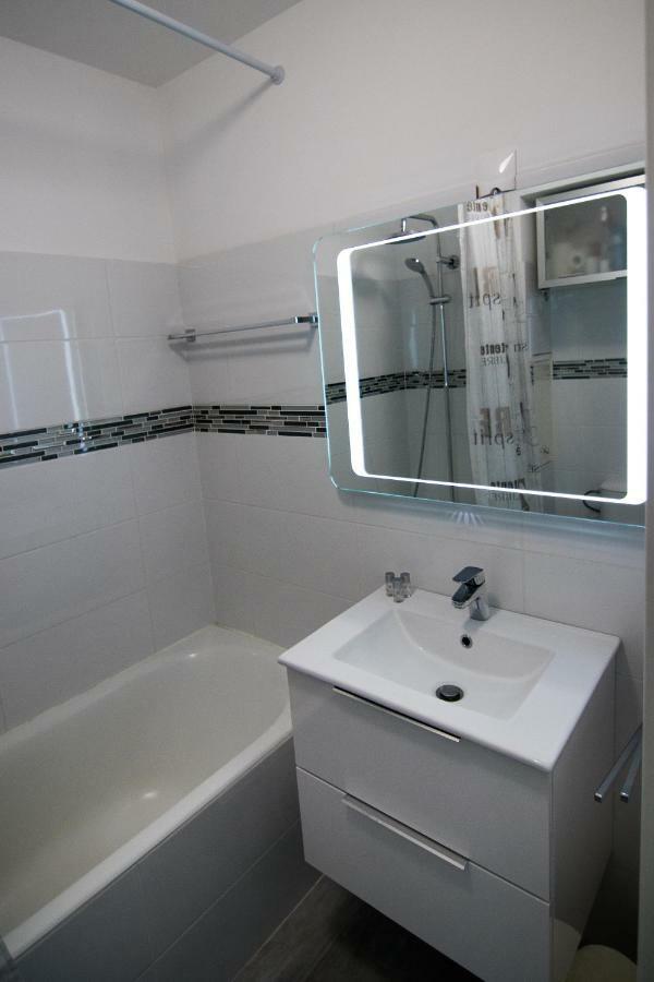 Apartament "Les Voiles" Hyères Zewnętrze zdjęcie
